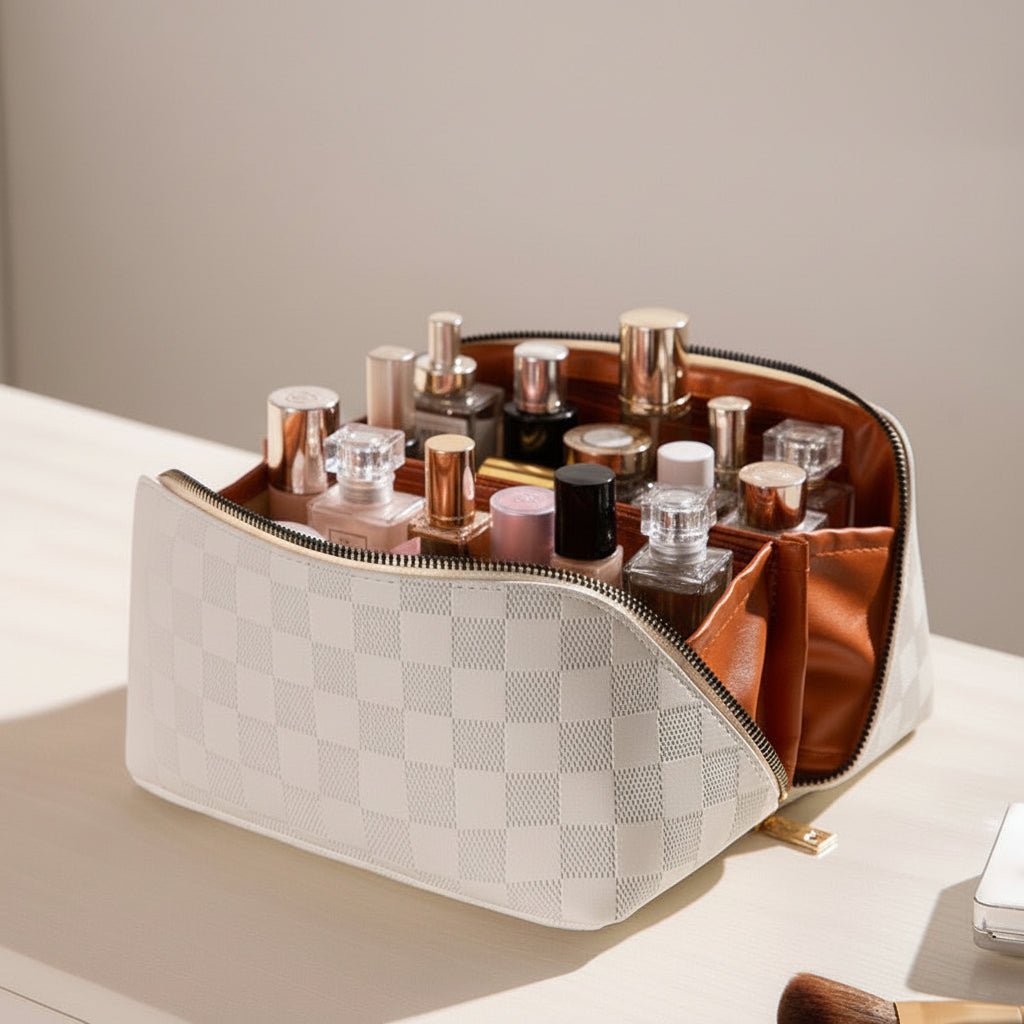 MINIMA – Minimalist Elegant Makeup Bag with Compact Organizer Design