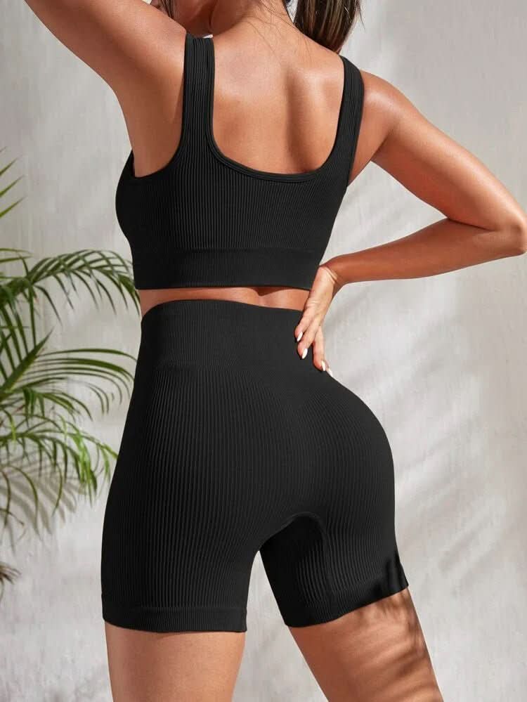 SIENNA FITNESS SET – 2-Piece Workout Outfit for Comfort & Flexibility